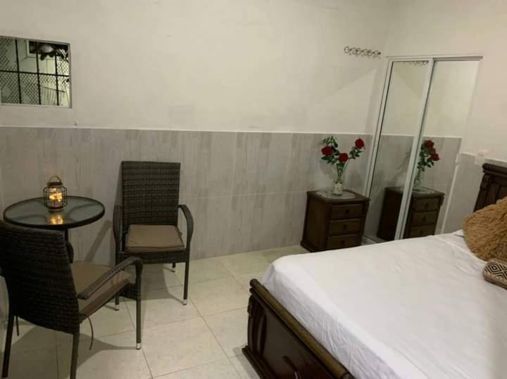 Hostal Marbella 47 Cartagena Luaran gambar
